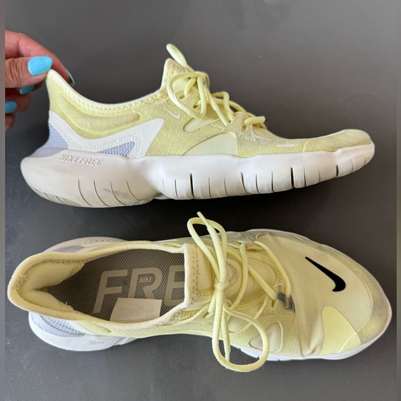 Nike | Free RN 5.0 Women 8 Sneaker lemon lime - Picture 1 of 9